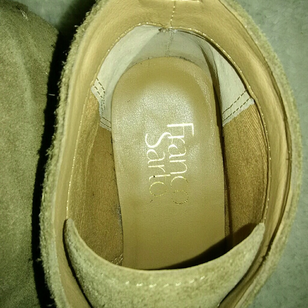 Boots - Picture 4 of 4